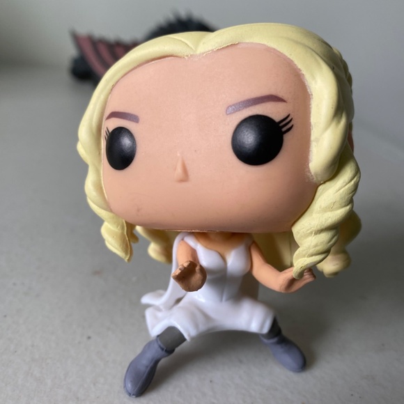 2016 Funko POP! Rides Game of Thrones Daenerys & Drogon Vinyl Figures Dragon - Picture 4 of 16